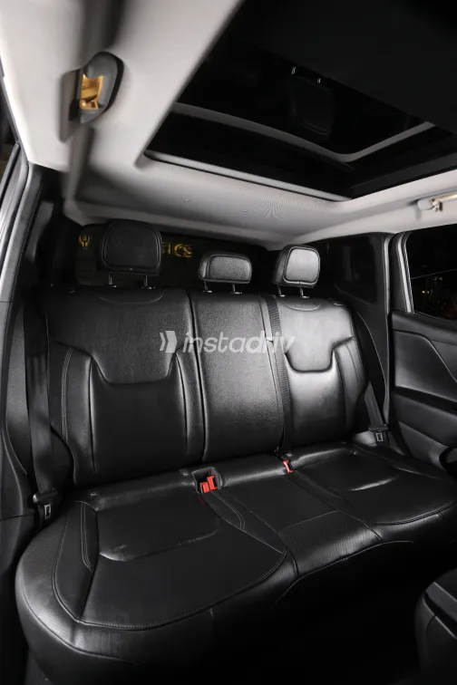 Jeep Renegade 2020 White Used for Sale - 1