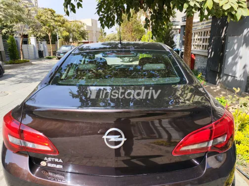 اوبل أسترا 2016 أبيض مستعملة للبيع - 5