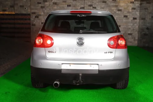 فولكس فاغن جولف 5 2008 أبيض مستعملة للبيع - 1