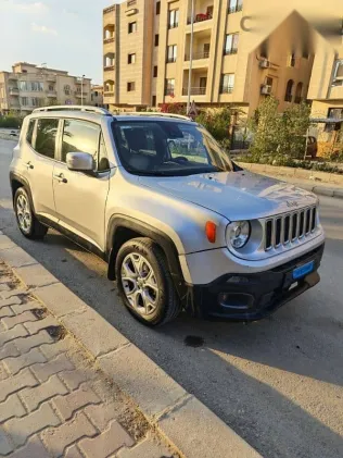 Jeep Renegade 2016 Silver Used for Sale