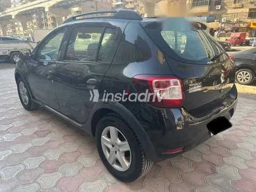 رينو سانديرو 2015 أسود مستعملة للبيع - 4