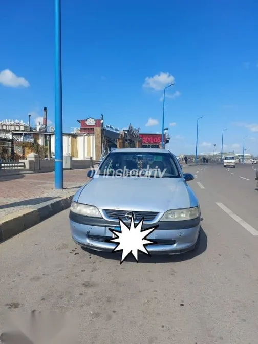 اوبل فيكترا 2000 أزرق غامق مستعملة للبيع - 3