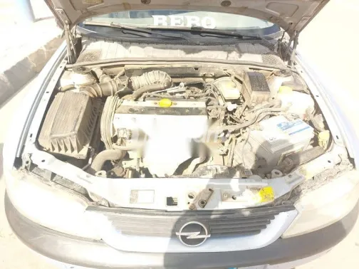 اوبل فيكترا 2000 أزرق غامق مستعملة للبيع - 4