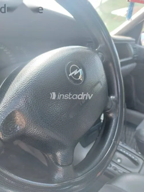 اوبل فيكترا 2000 أزرق غامق مستعملة للبيع - 6