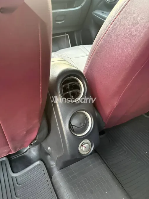 نيسان صنى 2021 رمادي مستعملة للبيع - 8