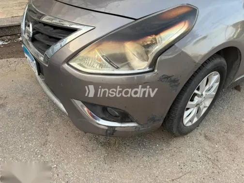 نيسان صنى 2021 رمادي مستعملة للبيع - 9