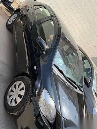 تويوتا ياريس 2009 أسود مستعملة للبيع