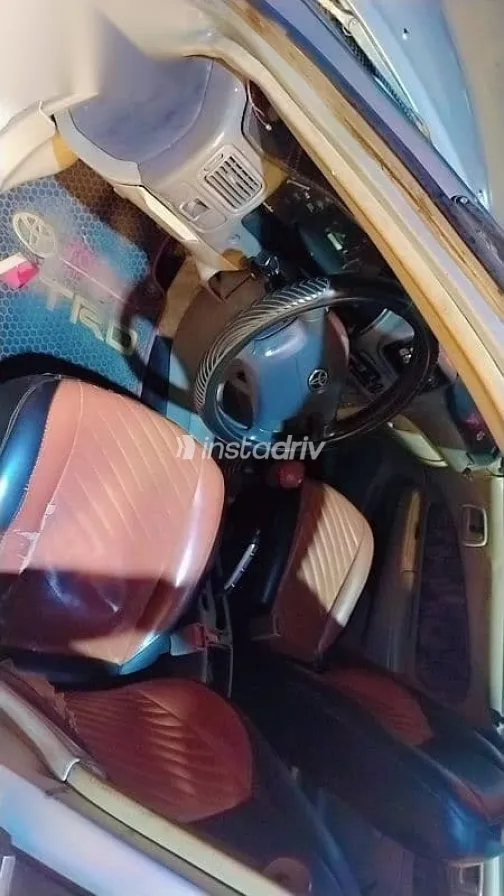 تويوتا كورولا 1998 فضي مستعملة للبيع - 5