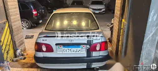 تويوتا كورولا 1998 فضي مستعملة للبيع - 9