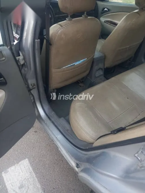 Daewoo Nubira 2004 Silver Used for Sale - 9
