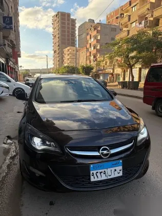 Opel Astra 2017 Brown Used for Sale