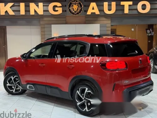 سيتروين C5 2020 أحمر مستعملة للبيع - 5