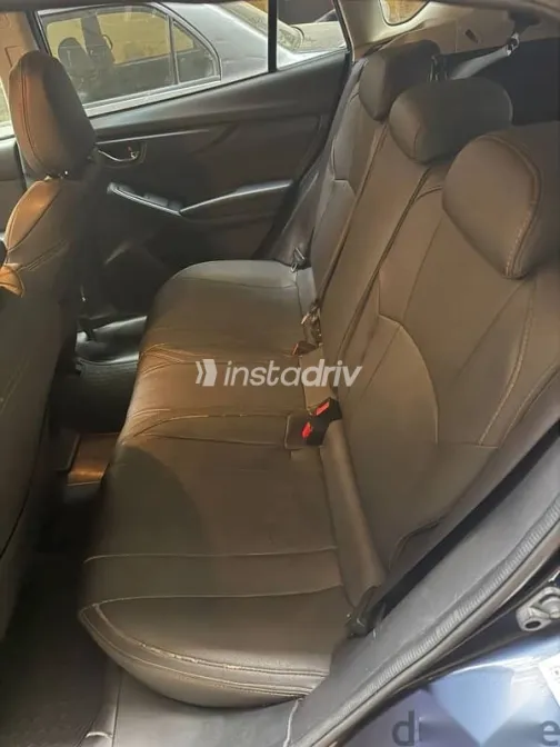 سوبارو XV 2020 أزرق غامق مستعملة للبيع - 4