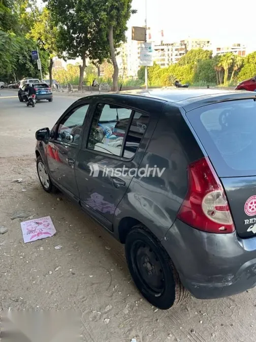 رينو سانديرو 2013 أسود مستعملة للبيع - 9