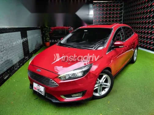 فورد فوكس 2017 أحمر مستعملة للبيع - 1