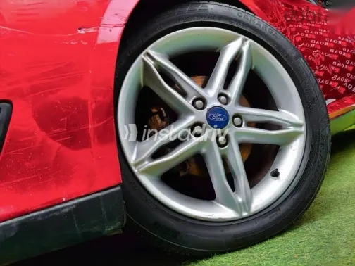 فورد فوكس 2017 أحمر مستعملة للبيع - 5