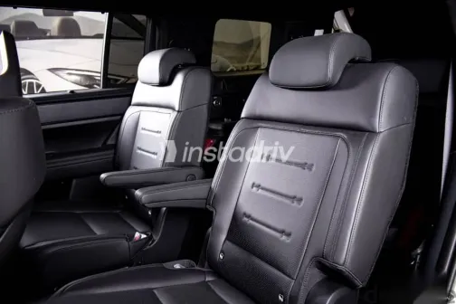 Hyundai Santamo 2025 Gray New for Sale - 6