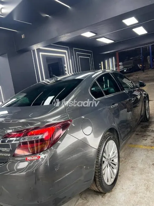 اوبل أنسيجنيا 2014 فضي مستعملة للبيع - 3