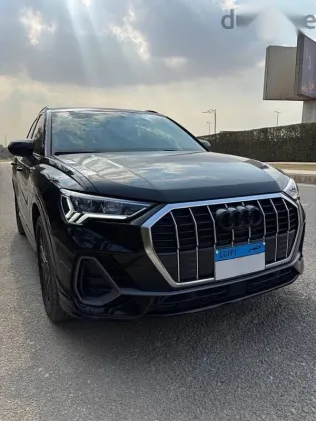 اودي Q3 2024 أسود مستعملة للبيع