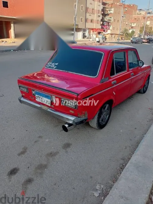 فيات 128 1973 أحمر مستعملة للبيع - 4