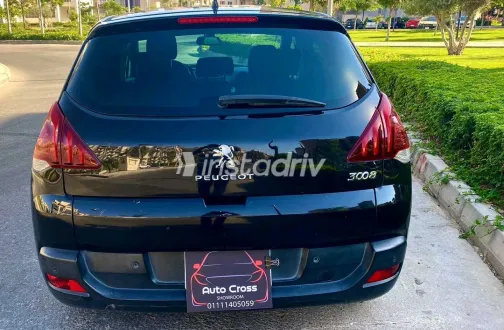 بيجو 3008 2015 أبيض مستعملة للبيع - 2