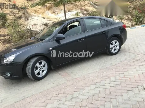 شيفروليه كروز 2010 أسود مستعملة للبيع - 2