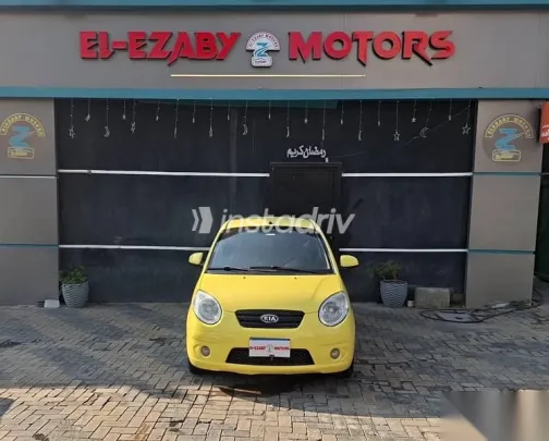 كيا بيكانتو 2010 أصفر مستعملة للبيع - 1