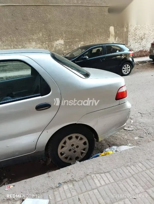 فيات سينا 2008 فضي مستعملة للبيع - 4