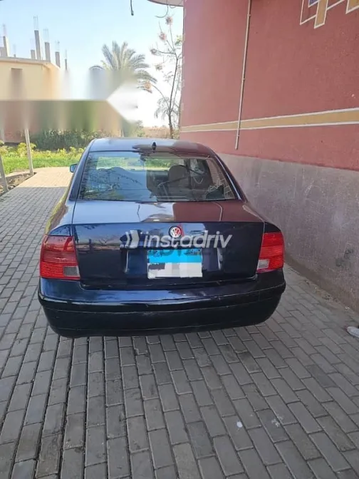 Volkswagen Passat 1999 Black Used for Sale - 4