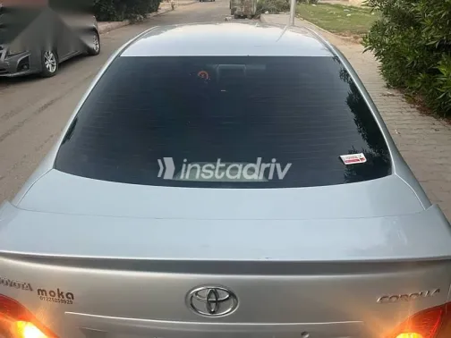 تويوتا كورولا 2009 فضي مستعملة للبيع - 5