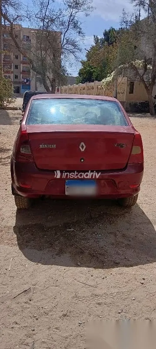 Renault Logan 2010 Red Used for Sale - 4