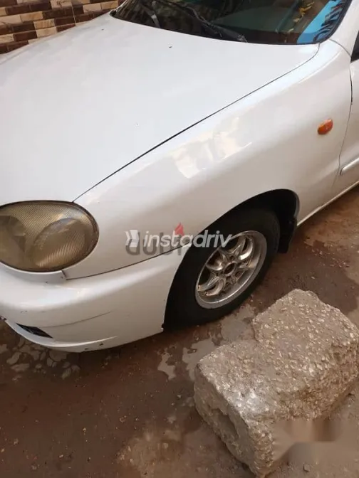 دايو لانوس 2009 أبيض مستعملة للبيع - 2