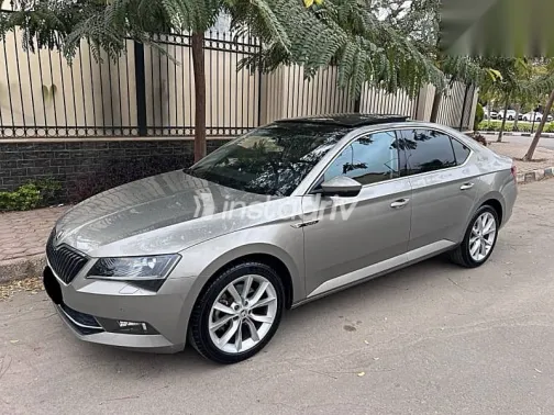 Skoda Superb 2020 Beige Used for Sale - 7