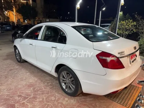 جيلي امبريال 2019 أبيض مستعملة للبيع - 4