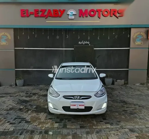 Hyundai Accent 2012 White Used for Sale - 2