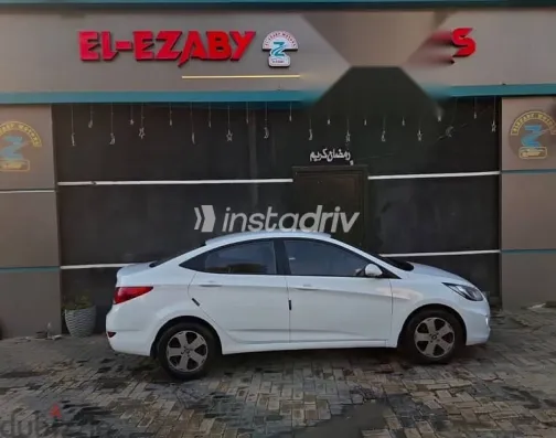 Hyundai Accent 2012 White Used for Sale - 4