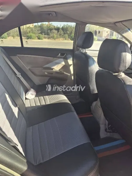 جيلي امجراند 2015 نبيتي مستعملة للبيع - 4