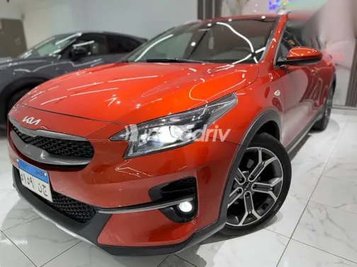 Kia Xceed 2022 Orange Used for Sale - 3