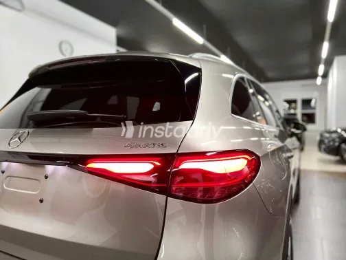 مرسيدس GLC 200 2023 أبيض مستعملة للبيع - 8