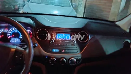 Hyundai Grand i10 2015 White Used for Sale - 2