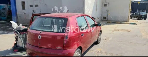 فيات بونتو 2012 أبيض مستعملة للبيع - 1