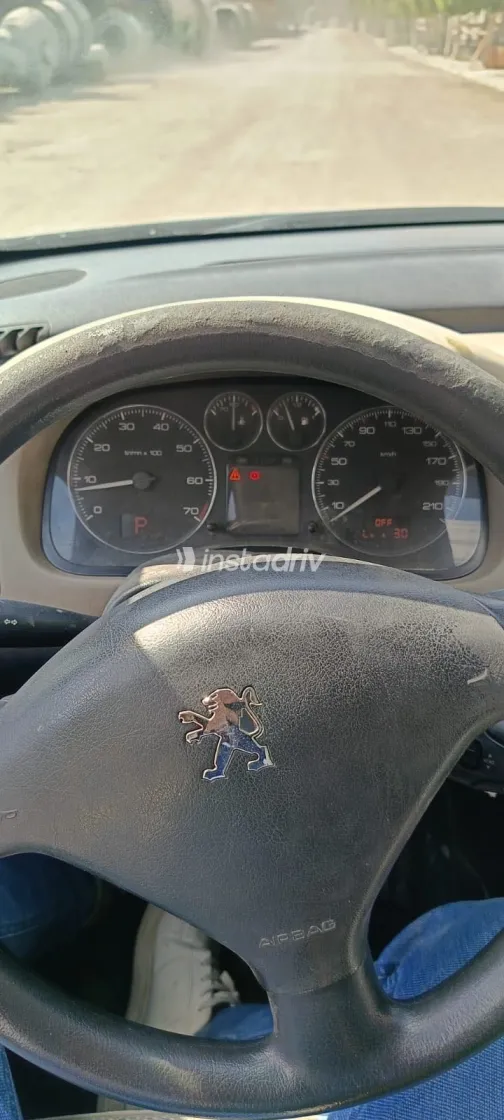 Peugeot 307 2006 White Used for Sale - 1