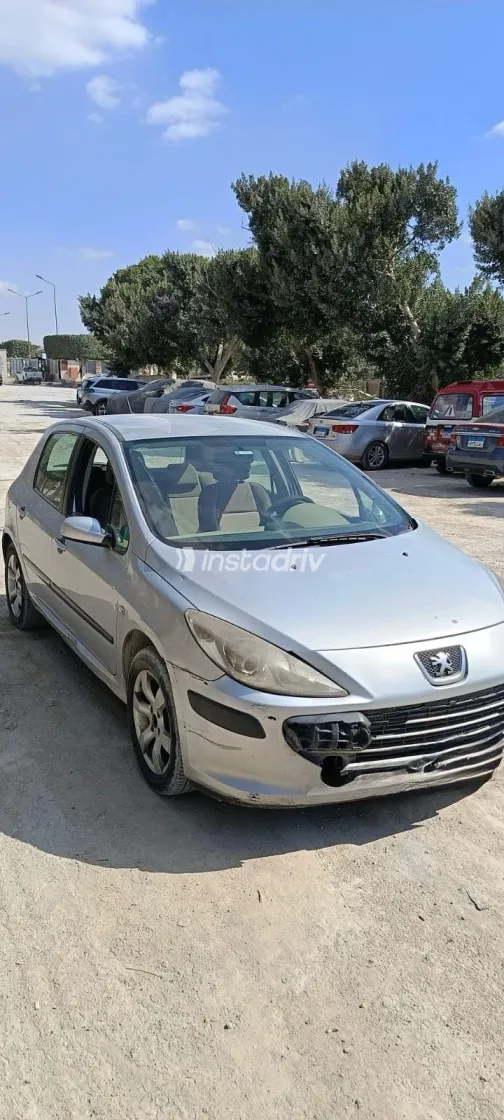 Peugeot 307 2006 White Used for Sale - 4