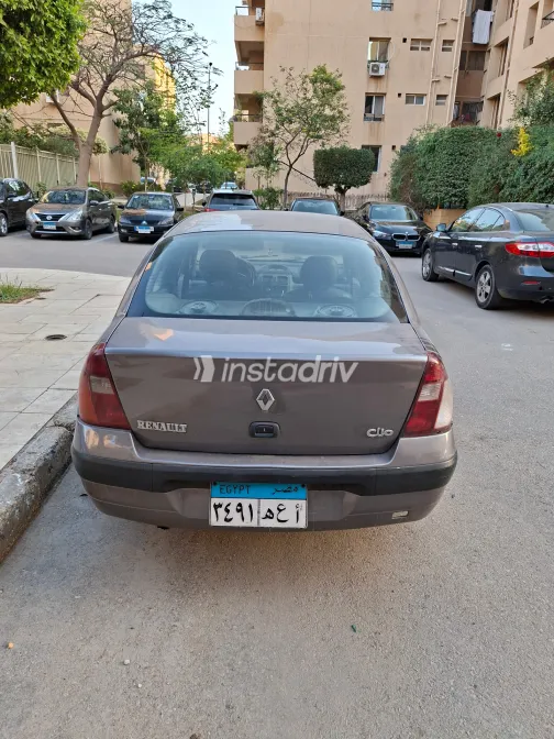 رينو كليو 2001 أبيض مستعملة للبيع - 3