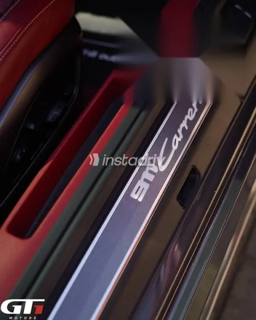 Porsche 911 2021 Gray Used for Sale - 8