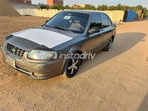 هيونداي فيرنا 2013 رمادي مستعملة للبيع - 4