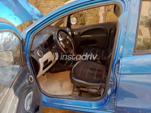 شانجان بينى 2015 أزرق غامق مستعملة للبيع - 3