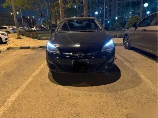 اوبل أسترا 2017 أسود مستعملة للبيع