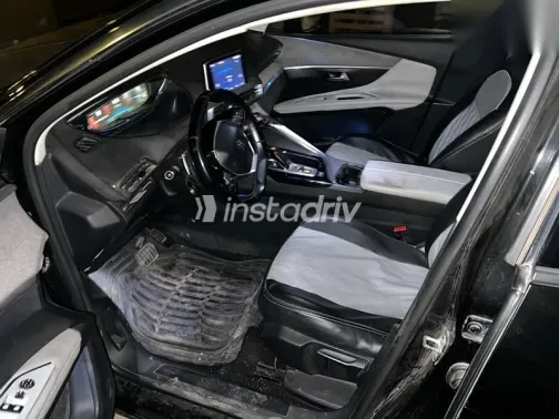 بيجو 3008 2019 أسود مستعملة للبيع - 4