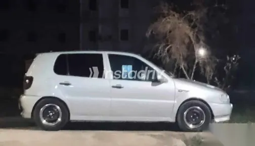 فولكس فاغن بولو 1999 فضي مستعملة للبيع - 2